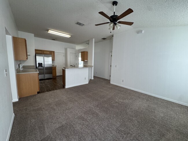Building Photo - 436 Danube Dr