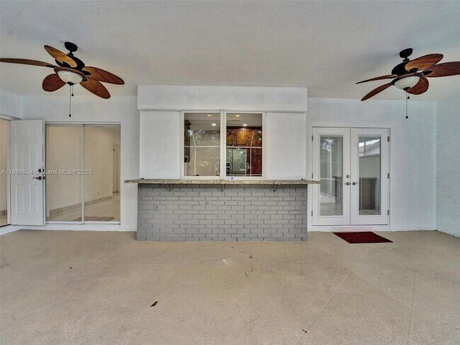 Building Photo - 5405 McKinley St