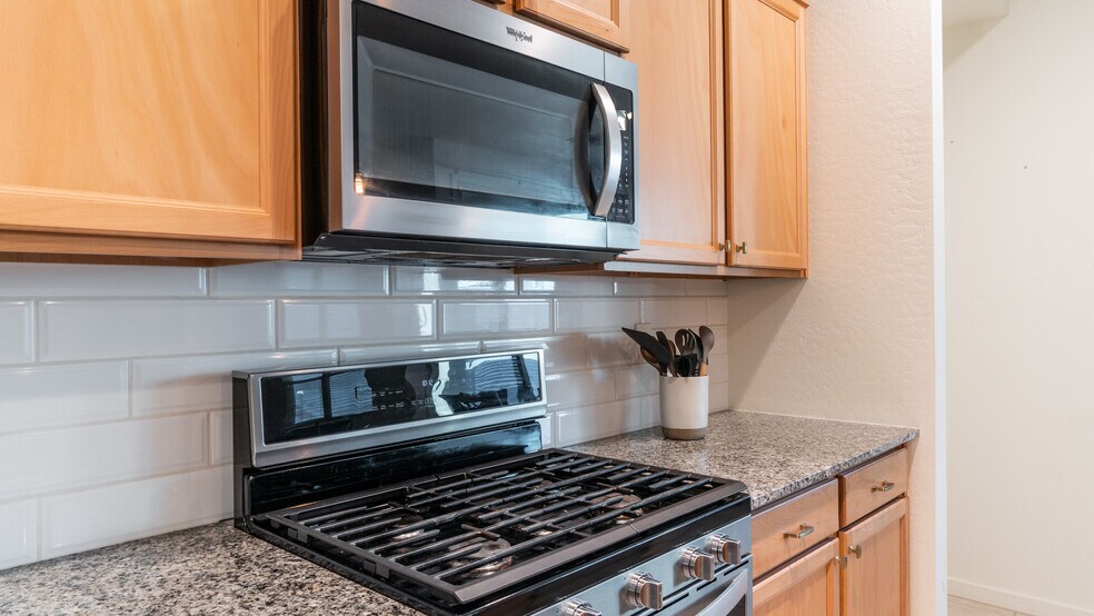 Building Photo - 514 W Cholena Trl
