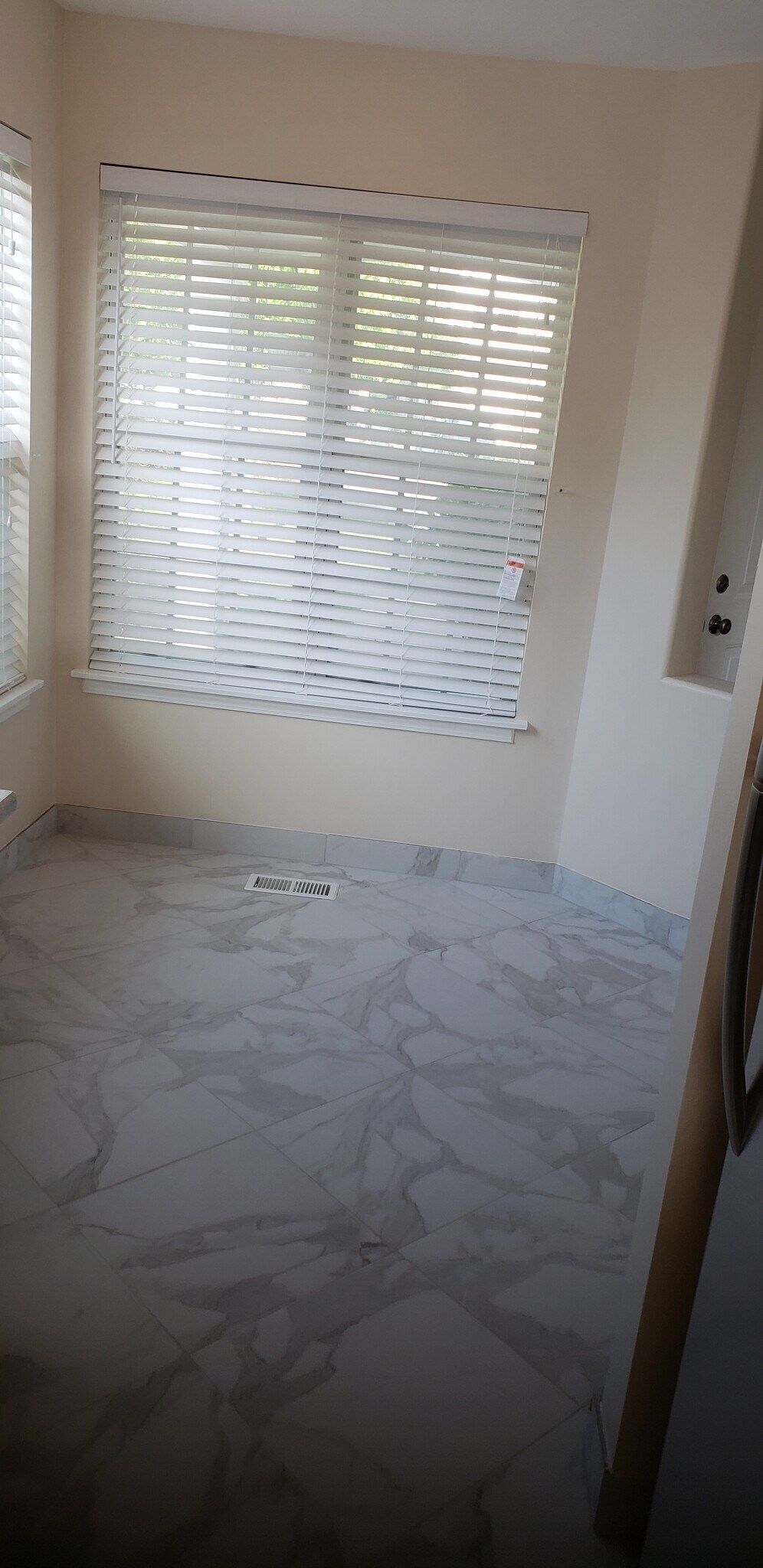 Building Photo - 9030 W Heathwood Cir