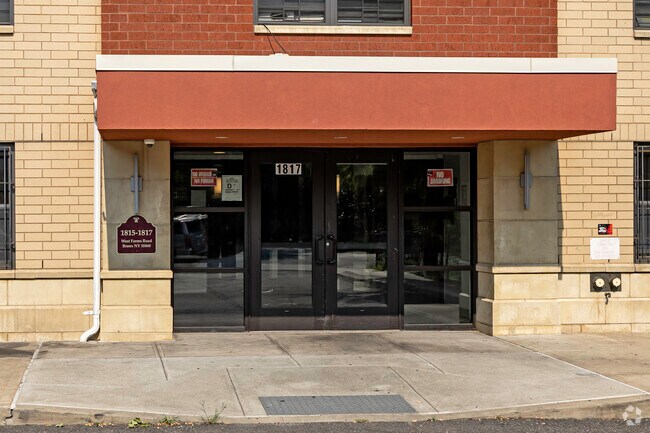 Entrance - 1817 W Farms Rd
