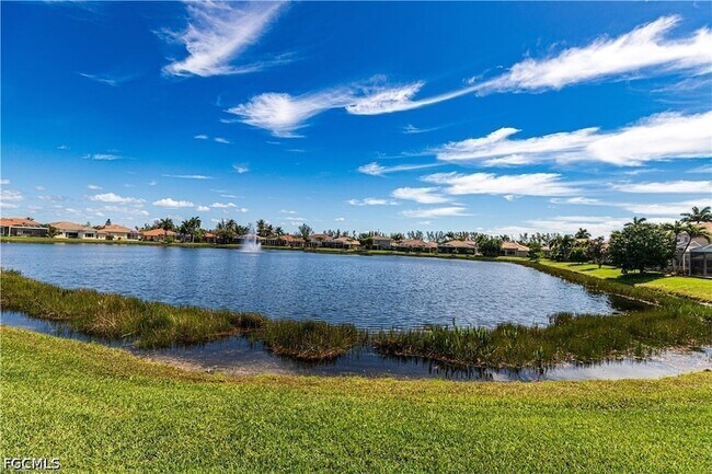 Building Photo - 8789 Paseo De Valencia St