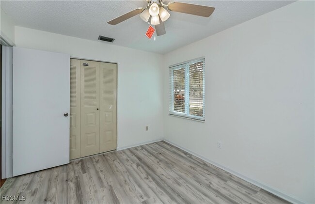 Building Photo - 4001 E Sunflower Cir