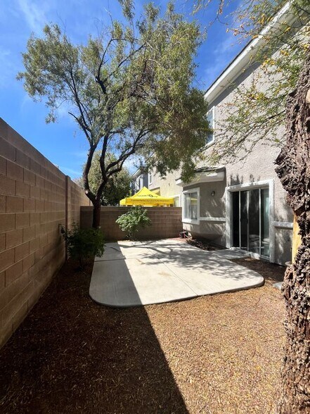 Building Photo - 206 Heiple Ct