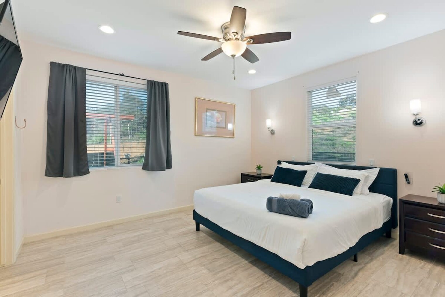 Building Photo - 17055 Rock Rd