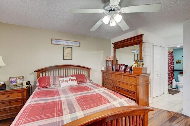 Building Photo - 8279 Severn Dr