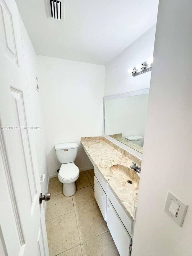 Building Photo - 31 Crossings Cir