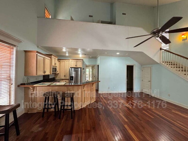 Building Photo - 120 Ambiance Cir
