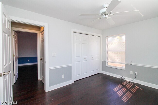 Building Photo - 135 Lady Palm Dr