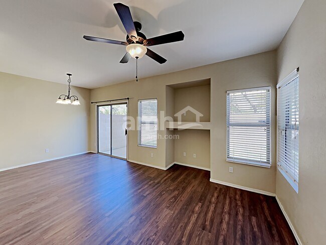 Building Photo - 10008 E Capri Ave