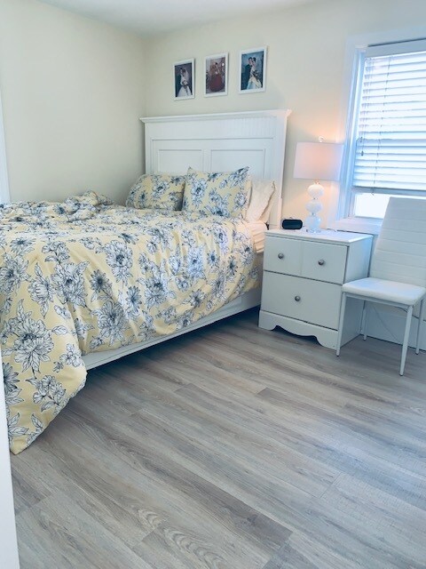 Building Photo - 153 Commercial St