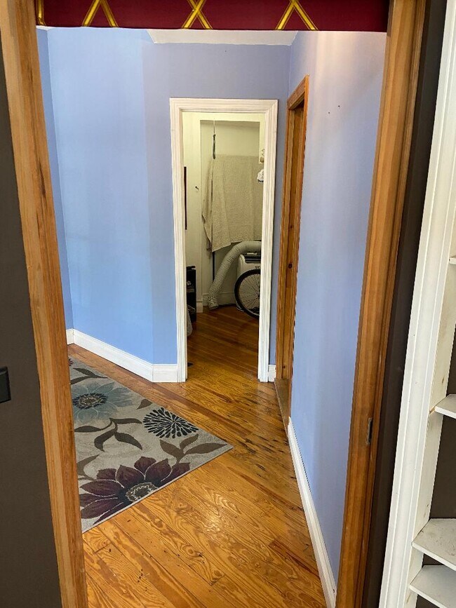 Building Photo - 157 Winnisimmet St