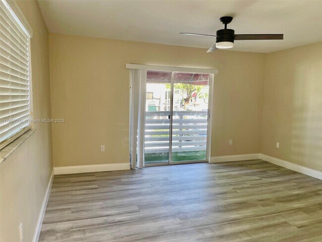 Building Photo - 14346 SW 96th Ln