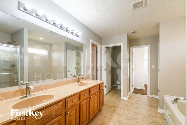Building Photo - 14028 Keams Dr