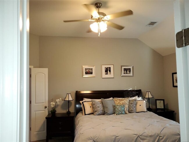 Building Photo - 9407 Cres Lodge Cir