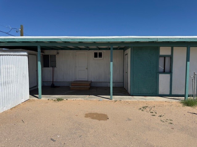 Building Photo - 1845 Coral Isle Dr