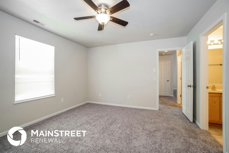 Building Photo - 6817 Riding Trail Dr