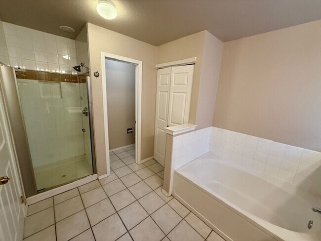 Building Photo - 6458 Silver Mesa Dr