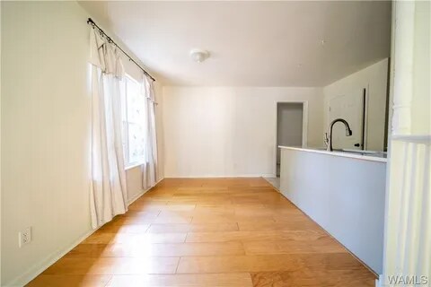 Building Photo - 7650 Hargrove E Rd