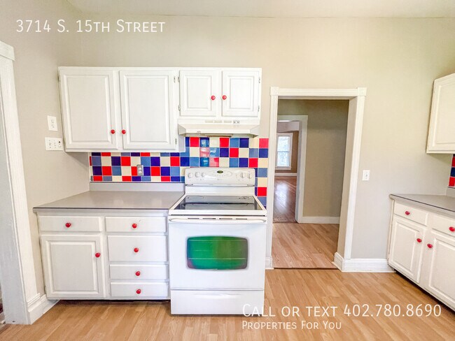 Building Photo - 3714 S 15th St