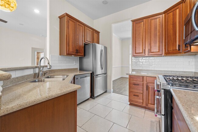 Building Photo - 7214 Deep Forest Dr