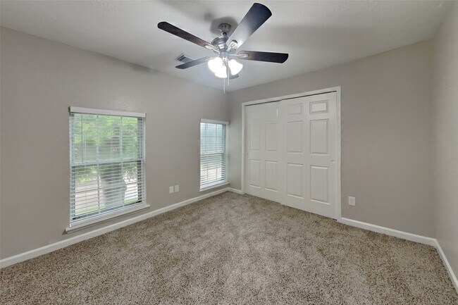 Building Photo - 16306 Ash Point Ln