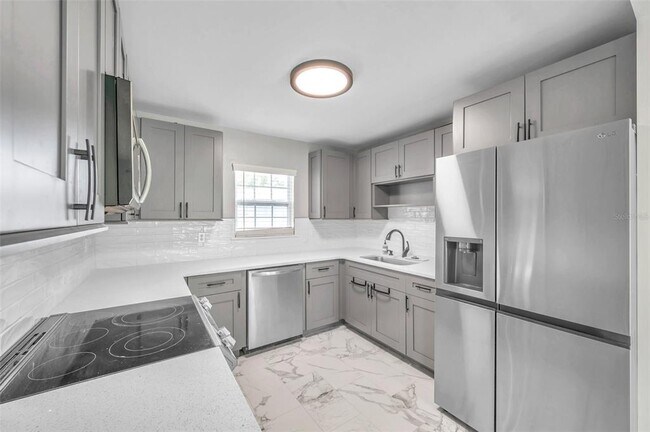 Building Photo - 3230 51st St N