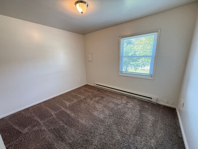 Building Photo - 6108-6108 Scotch Blue Dr