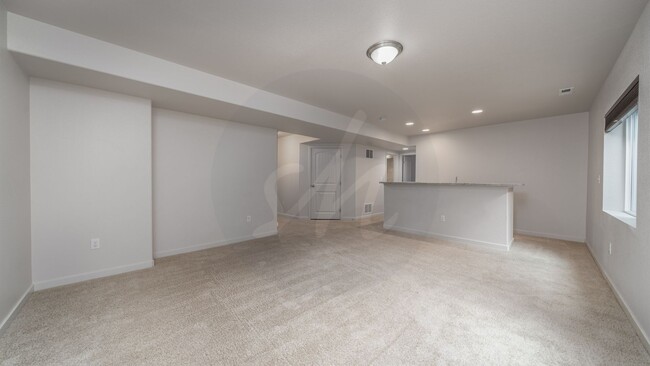 Building Photo - Beautiful 2 Story home in North Fork