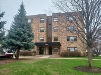 Building Photo - 6400 N Ridge Blvd