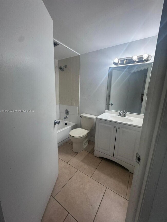 Building Photo - 8290 Lake Dr