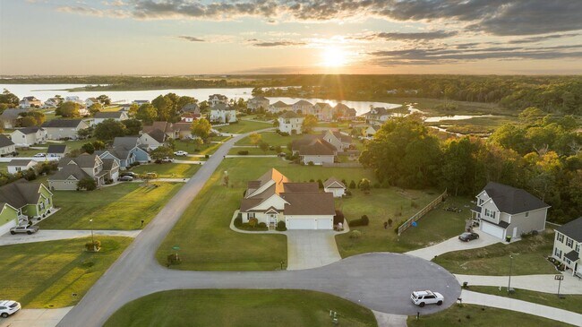 Building Photo - 202 Tidewater Dr