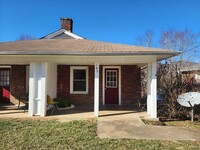 Building Photo - Swannanoa Rental