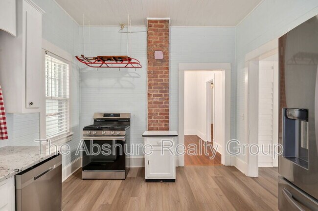 Building Photo - 362 Chalybeate Rd