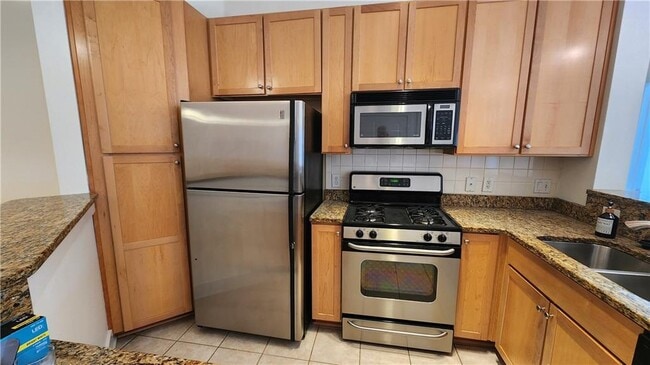 Building Photo - 799 Hammond Dr