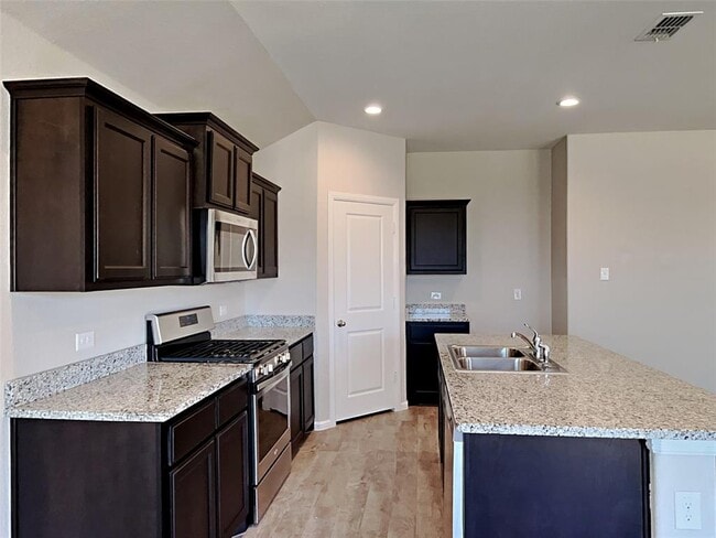 Building Photo - 2309 Blythwood Trail