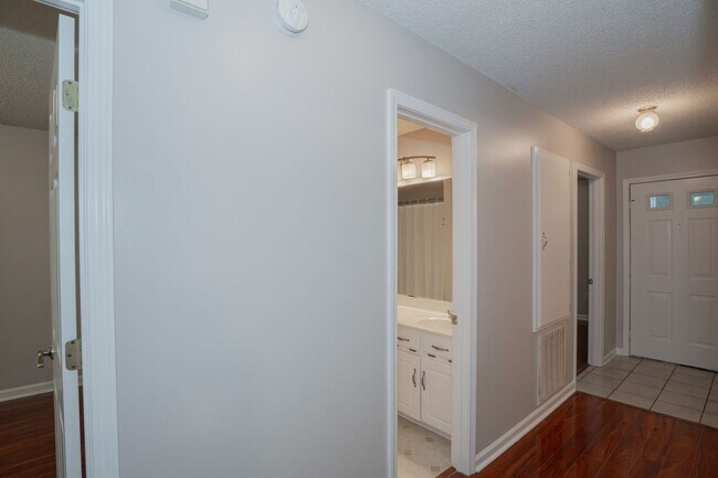 Building Photo - Updated 3 Bedroom Home in Cabot