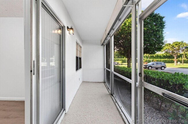 Building Photo - 45 Dorset B