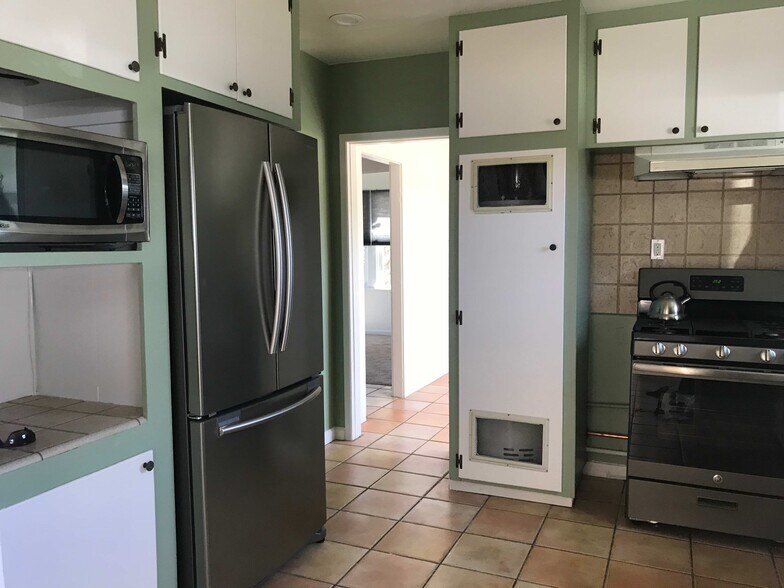 Building Photo - 5351 Soquel Dr