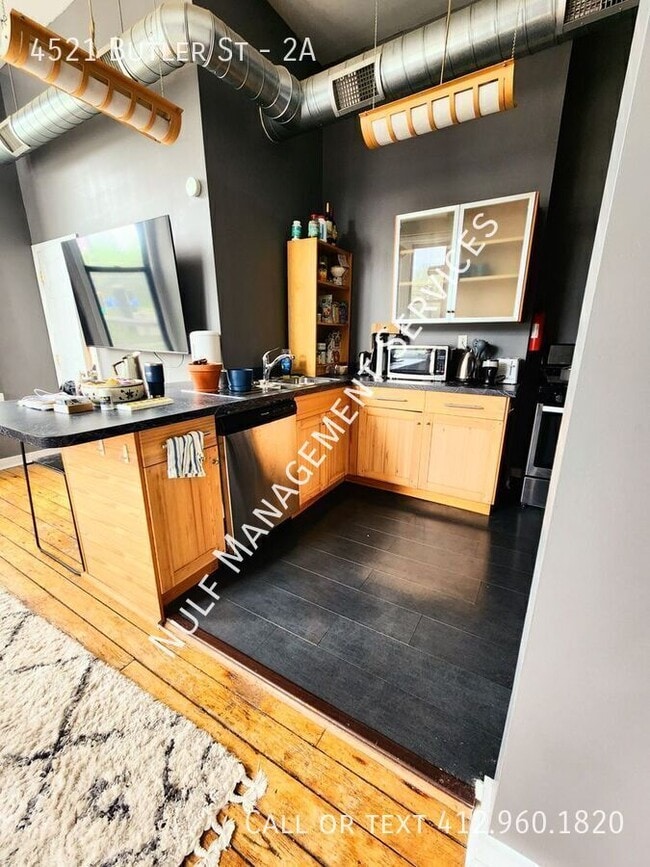 Building Photo - 4521 Butler St