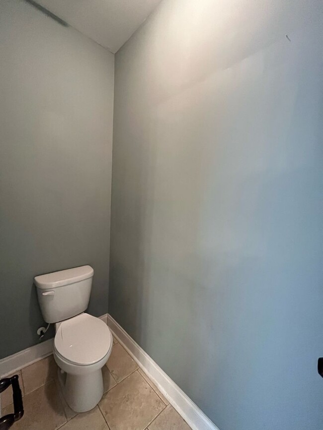 Building Photo - Riegel Pointe