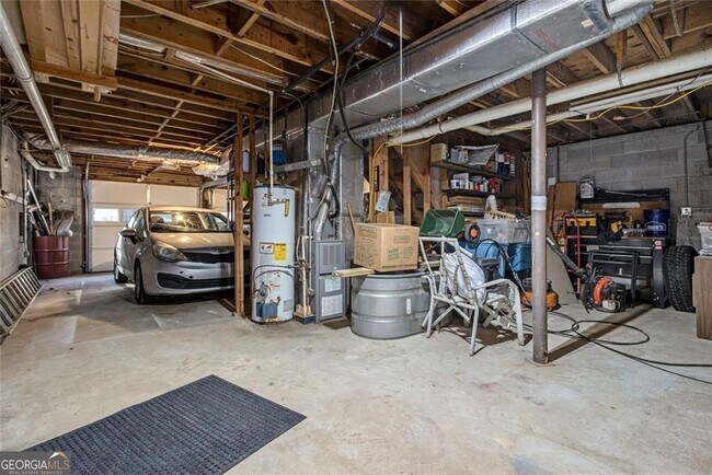 Building Photo - 8212 Lullwater Ct