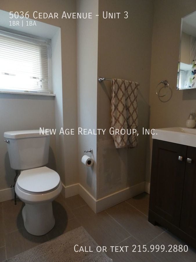 Building Photo - 5036 Cedar Ave