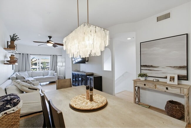 Building Photo - Steps from the Sand - Pacific Beach Townhome, Offered Fully or Partially Furnished