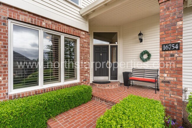 Building Photo - 16754 Quail Ct