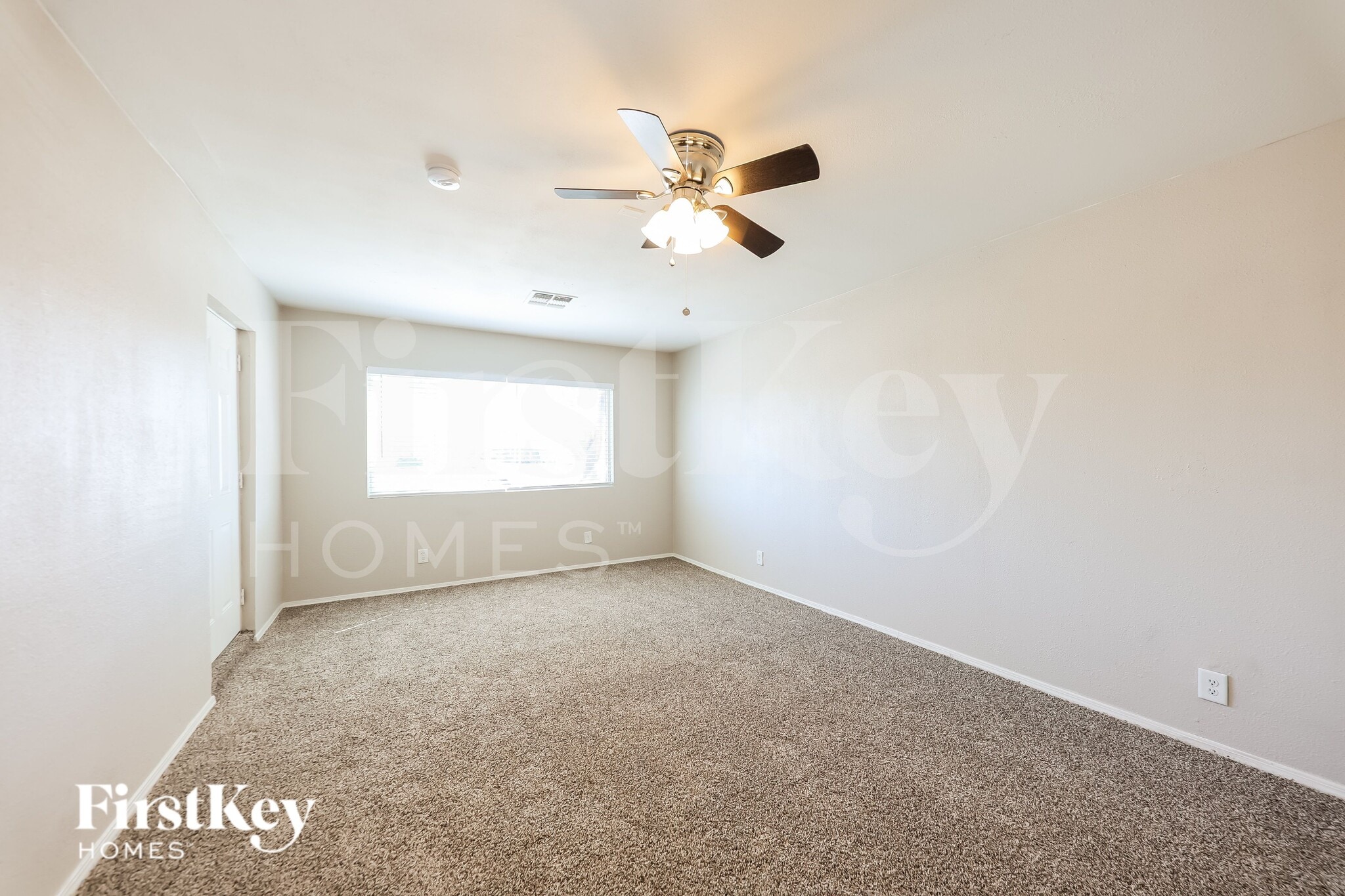 Building Photo - 13642 N 31st Dr