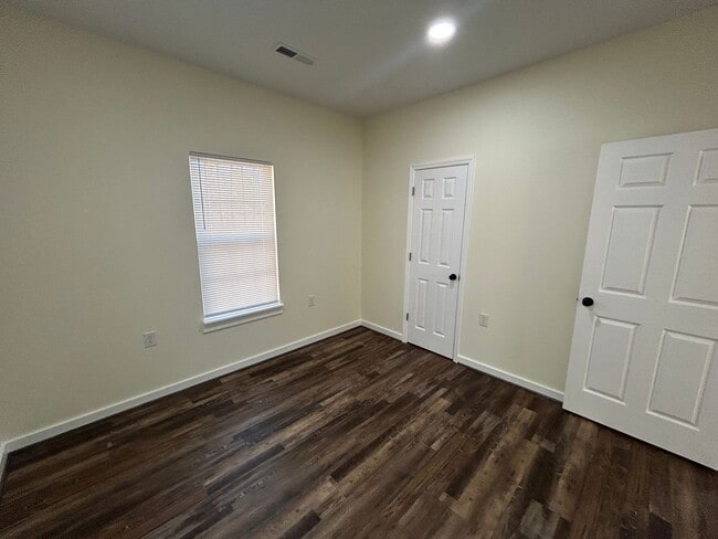 Building Photo - Arab Duplex Homes For Rent