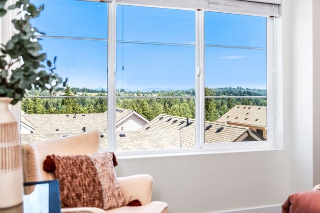 Building Photo - Spacious 3-Bedroom Townhome | 1,484 Sq Ft ...