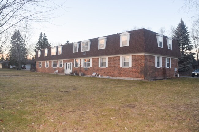 Building Photo - Lavender Lane