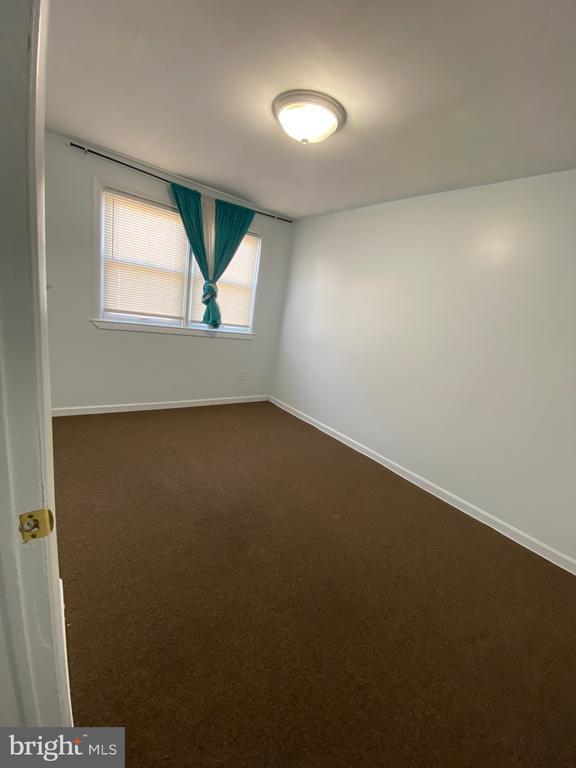 Building Photo - 2167 Graythorn Rd